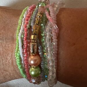 Muti bead stretch bracelet